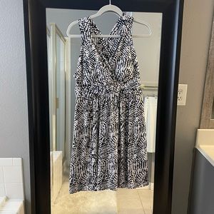 Soma Black & White Printed Sleeveless Wrap-Style Dress